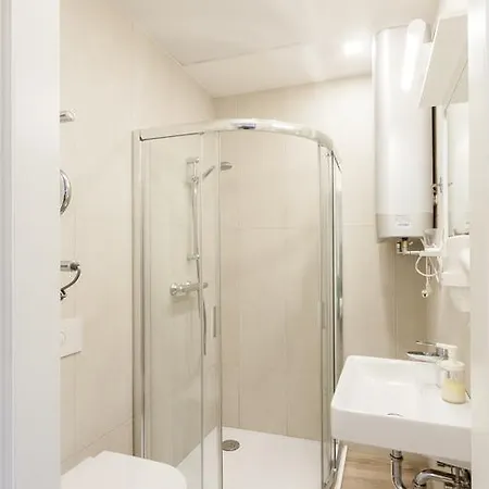 9010 Апартаменты *