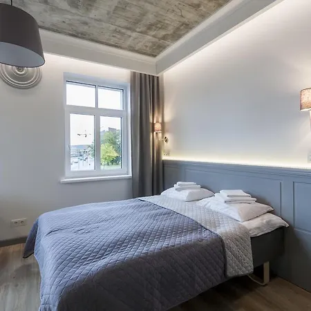 Apartment 9010 *